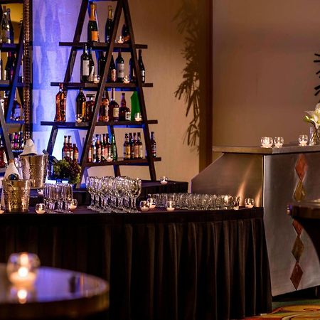 Renaissance Denver Hotel & Conference Center Экстерьер фото