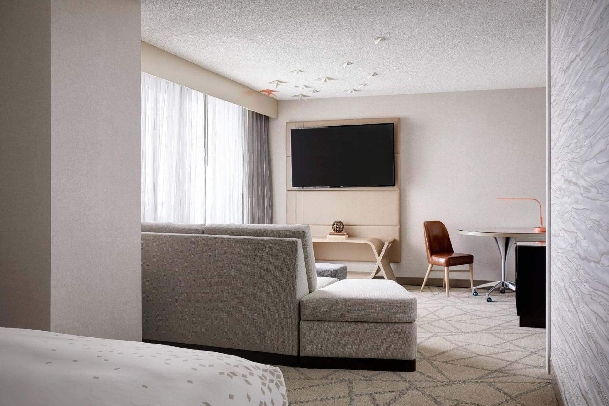 Renaissance Denver Hotel & Conference Center Экстерьер фото